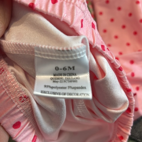 Pete + Lucy Strawberry Rainbow Pant Set Size 0 to 6 mon - Picture 4 of 6